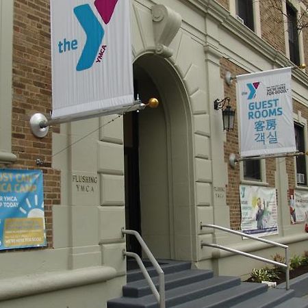 Хостел Flushing Ymca Нью-Йорк Екстер'єр фото