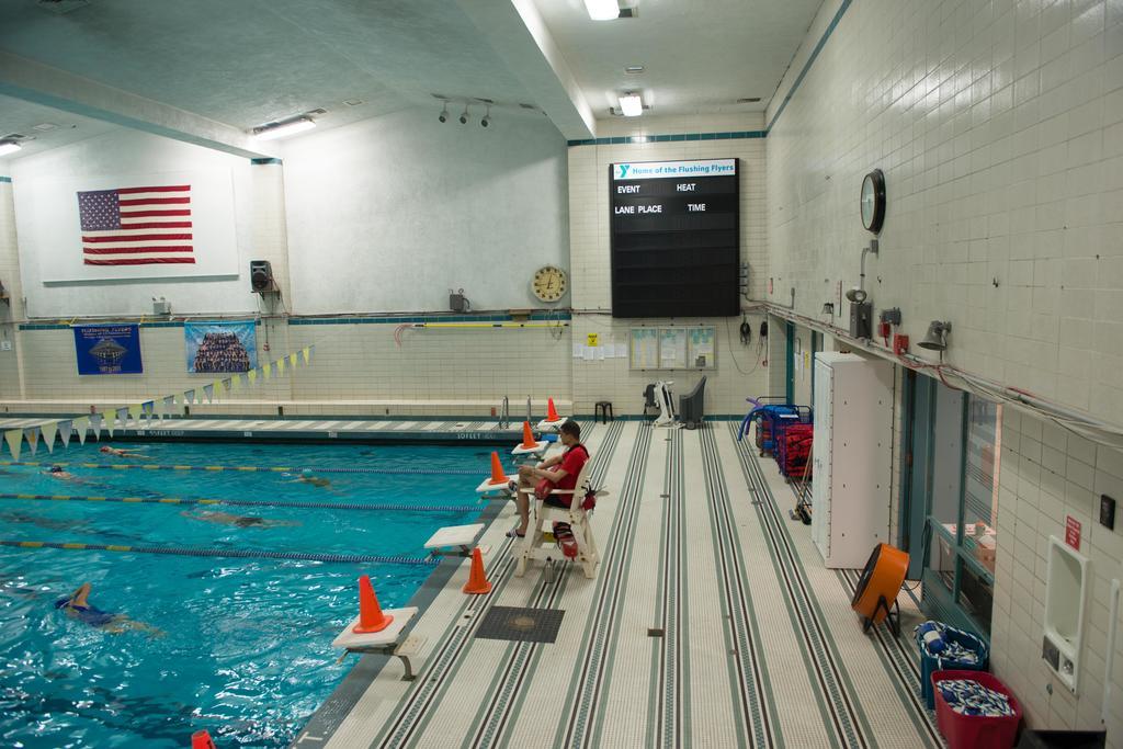 Хостел Flushing Ymca Нью-Йорк Екстер'єр фото