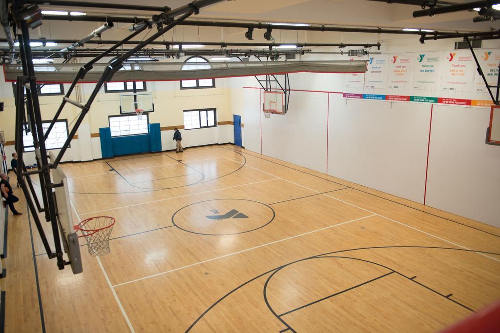 Хостел Flushing Ymca Нью-Йорк Екстер'єр фото